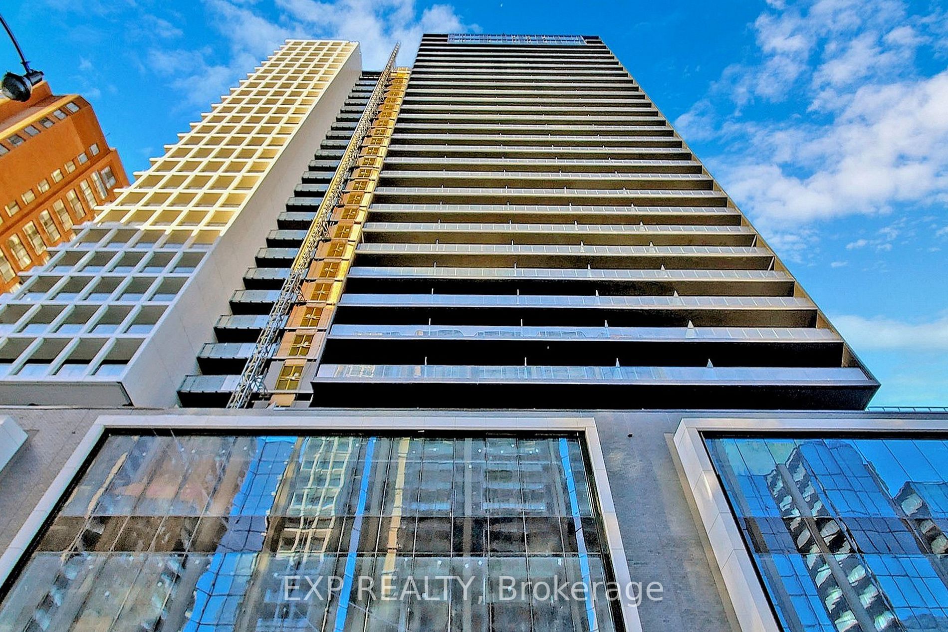 20 Edward St, #611