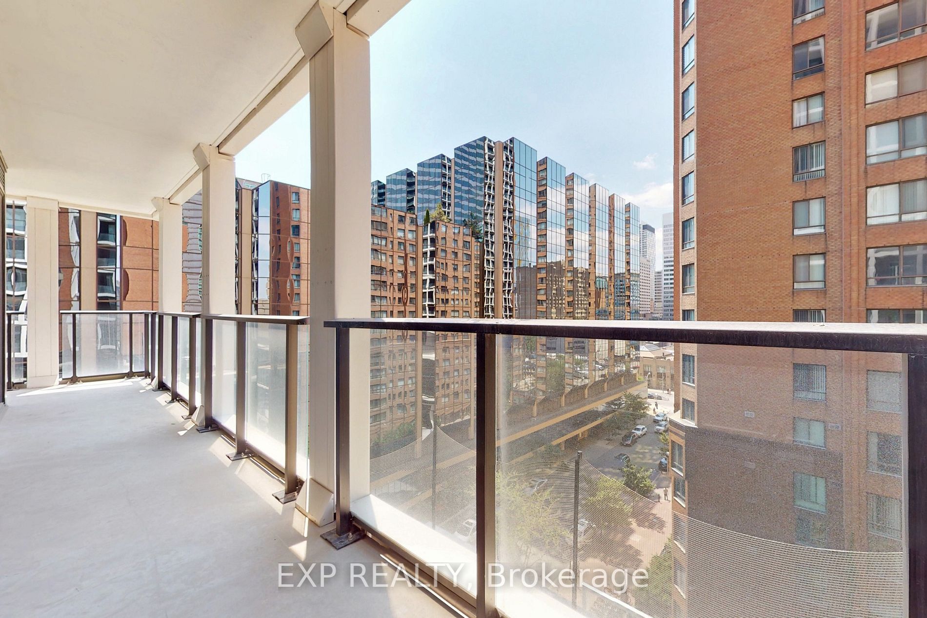 20 Edward St, #611