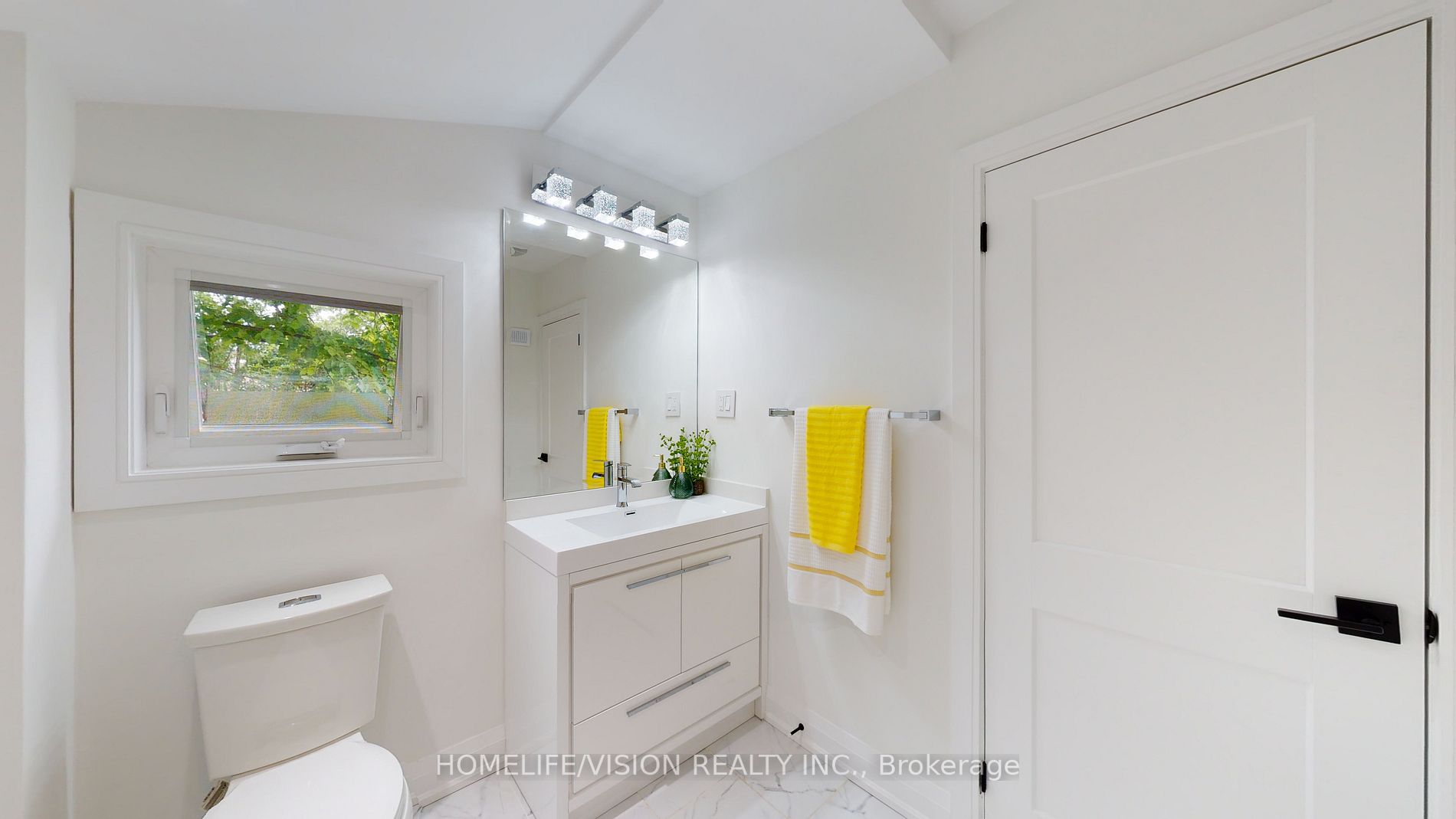 12 Flaremore Cres