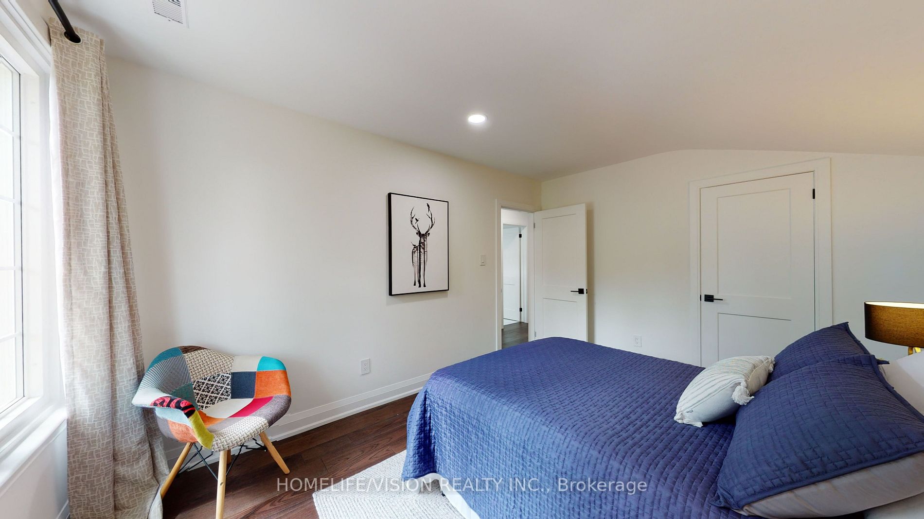 12 Flaremore Cres