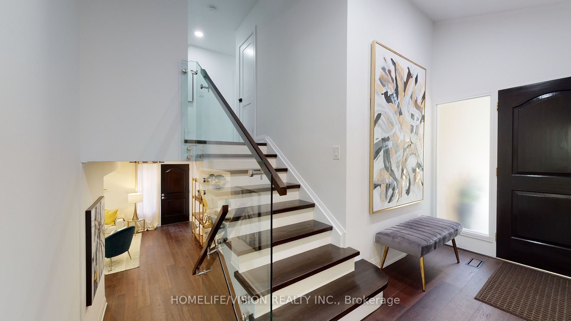12 Flaremore Cres