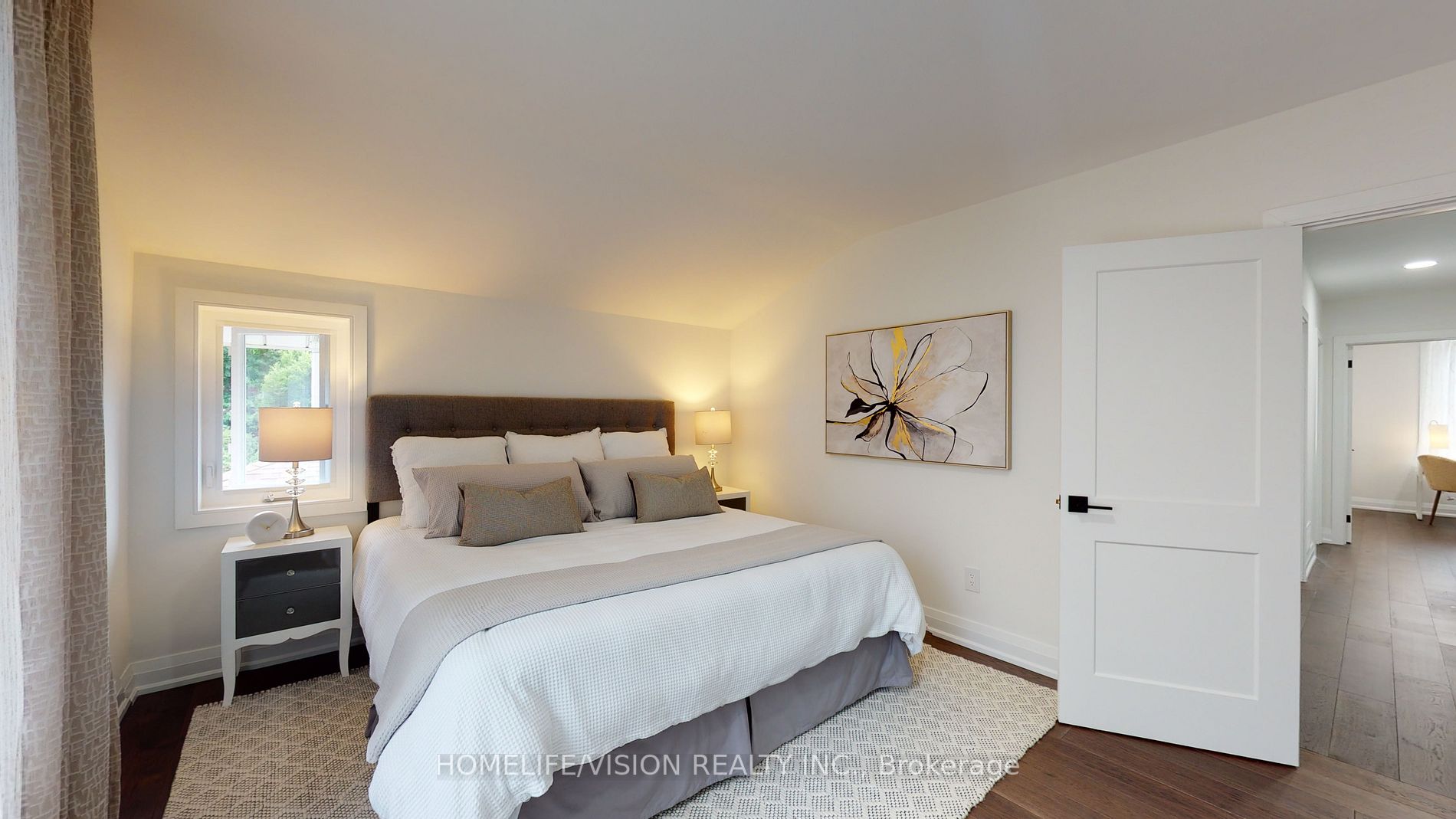 12 Flaremore Cres