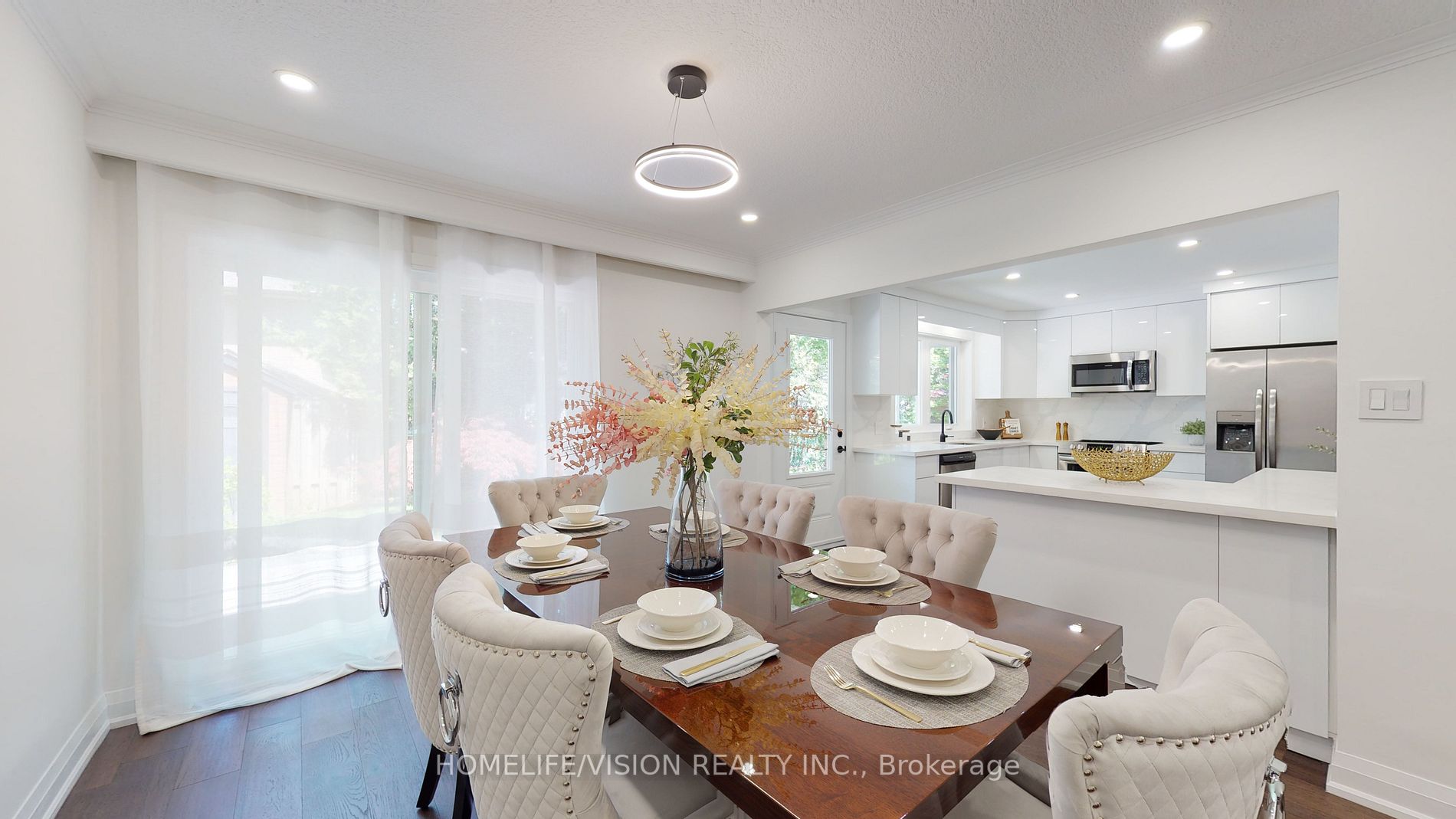 12 Flaremore Cres