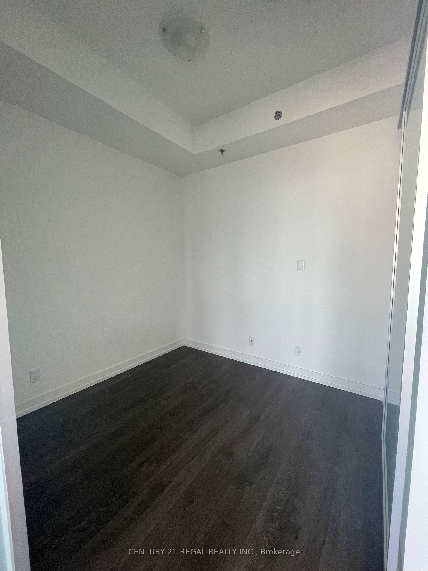 203 College St, #1307