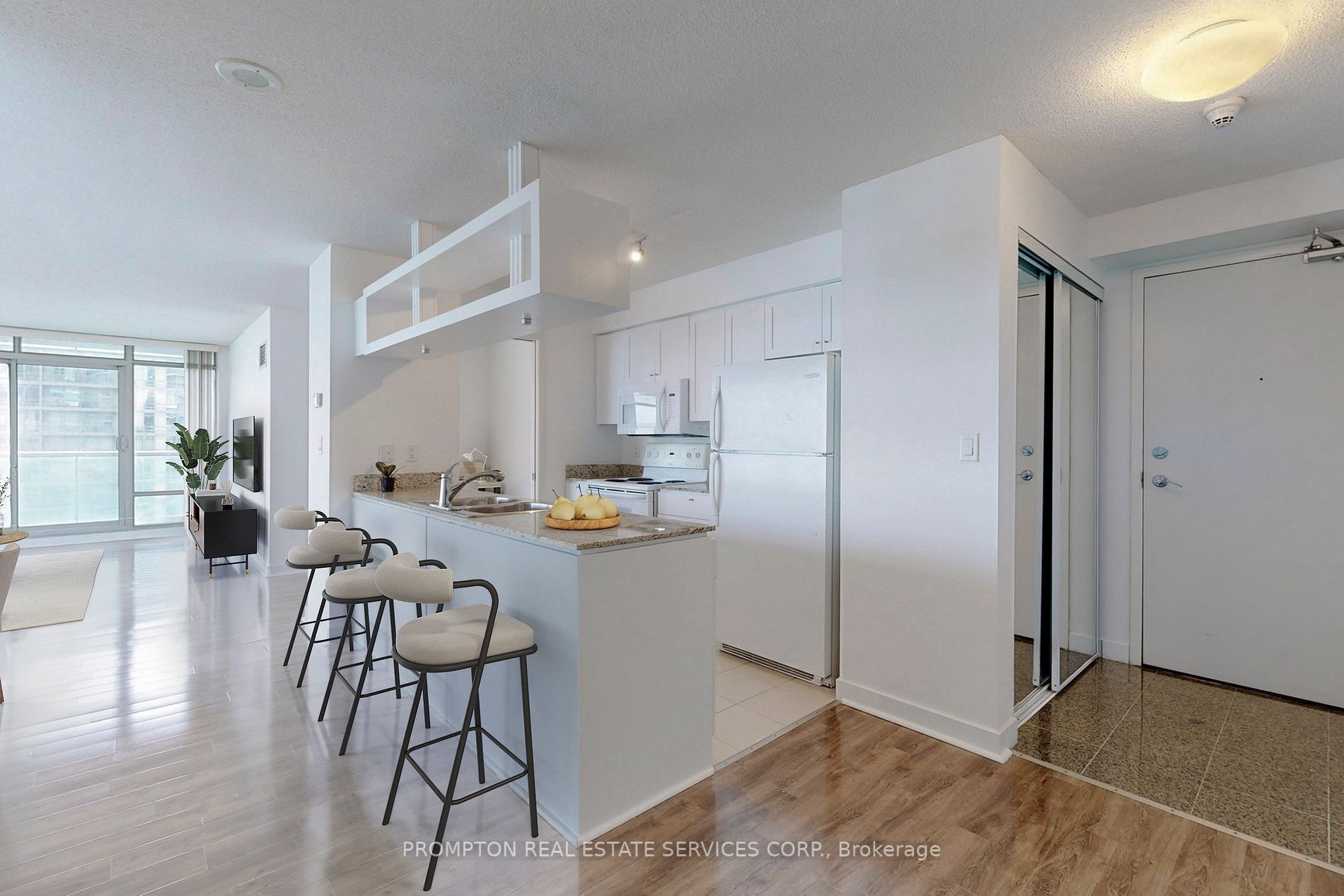 81 Navy Wharf Crt, #2503