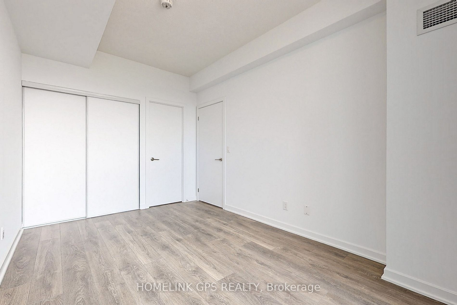 38 Forest Manor Rd, #1106