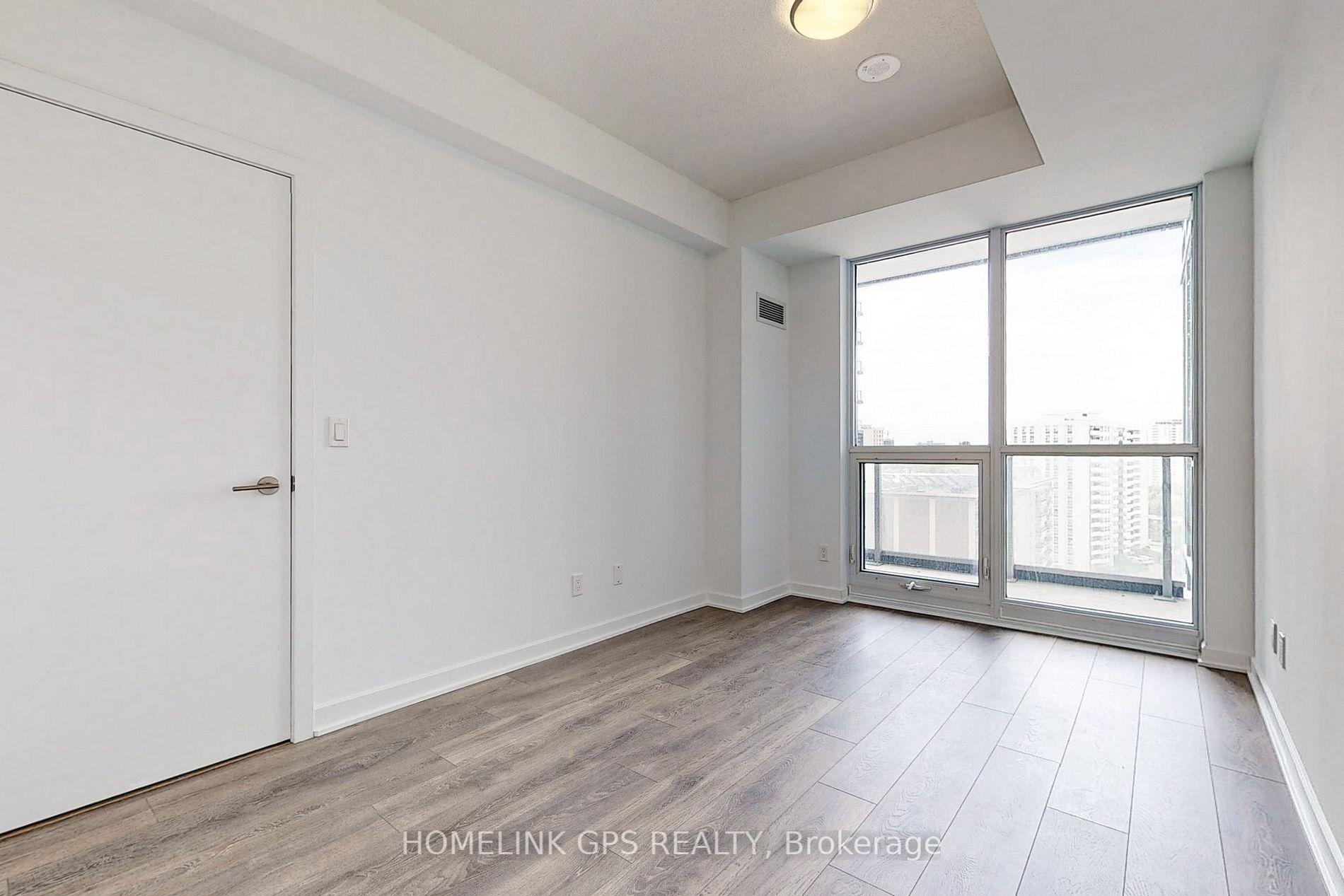 38 Forest Manor Rd, #1106