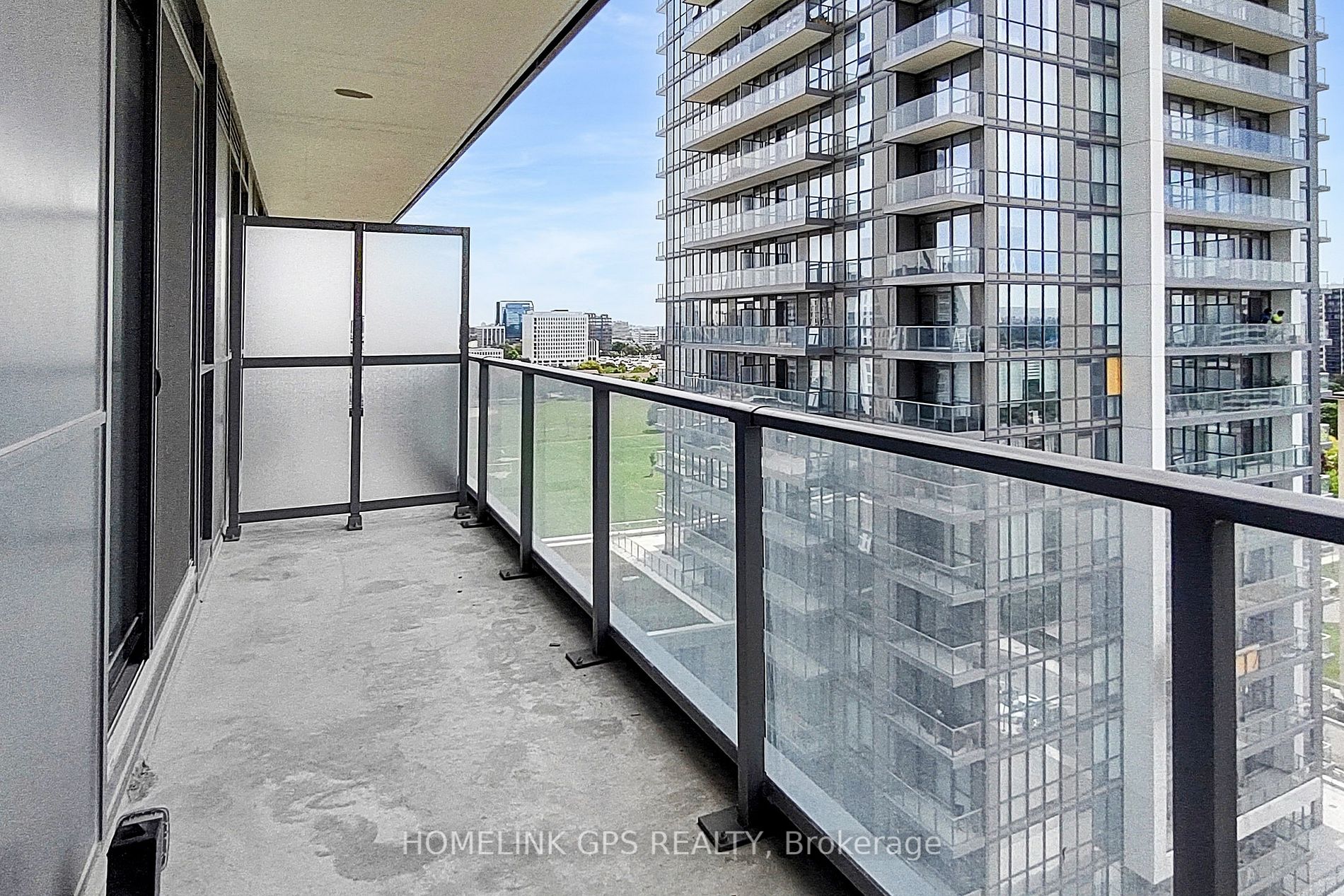 38 Forest Manor Rd, #1106