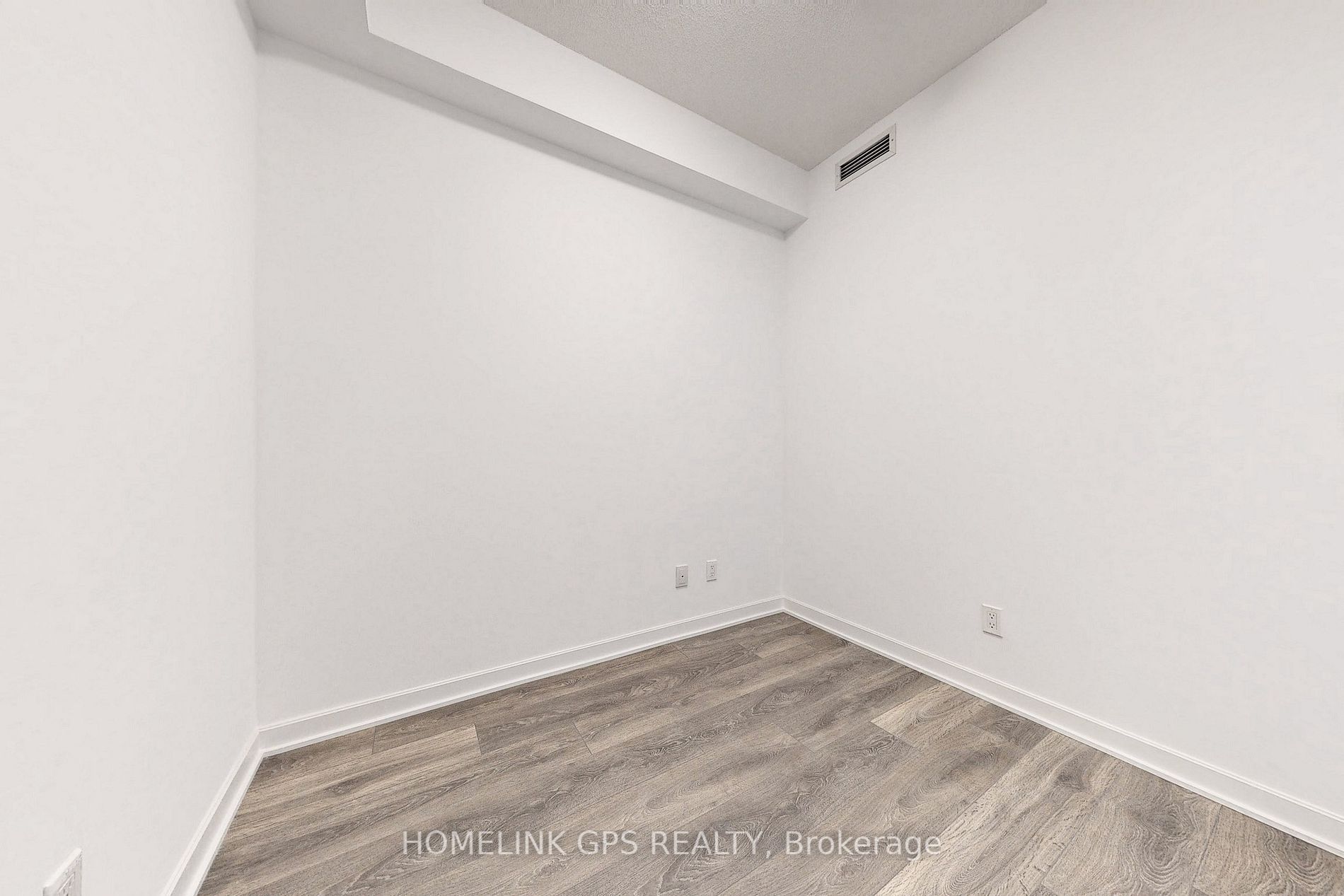 38 Forest Manor Rd, #1106
