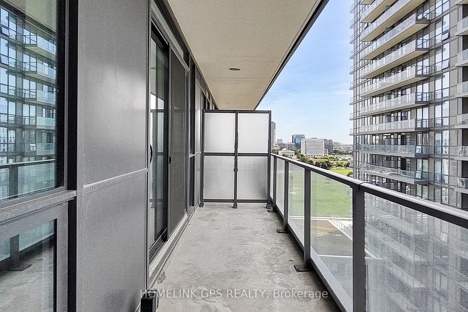 38 Forest Manor Rd, #1106
