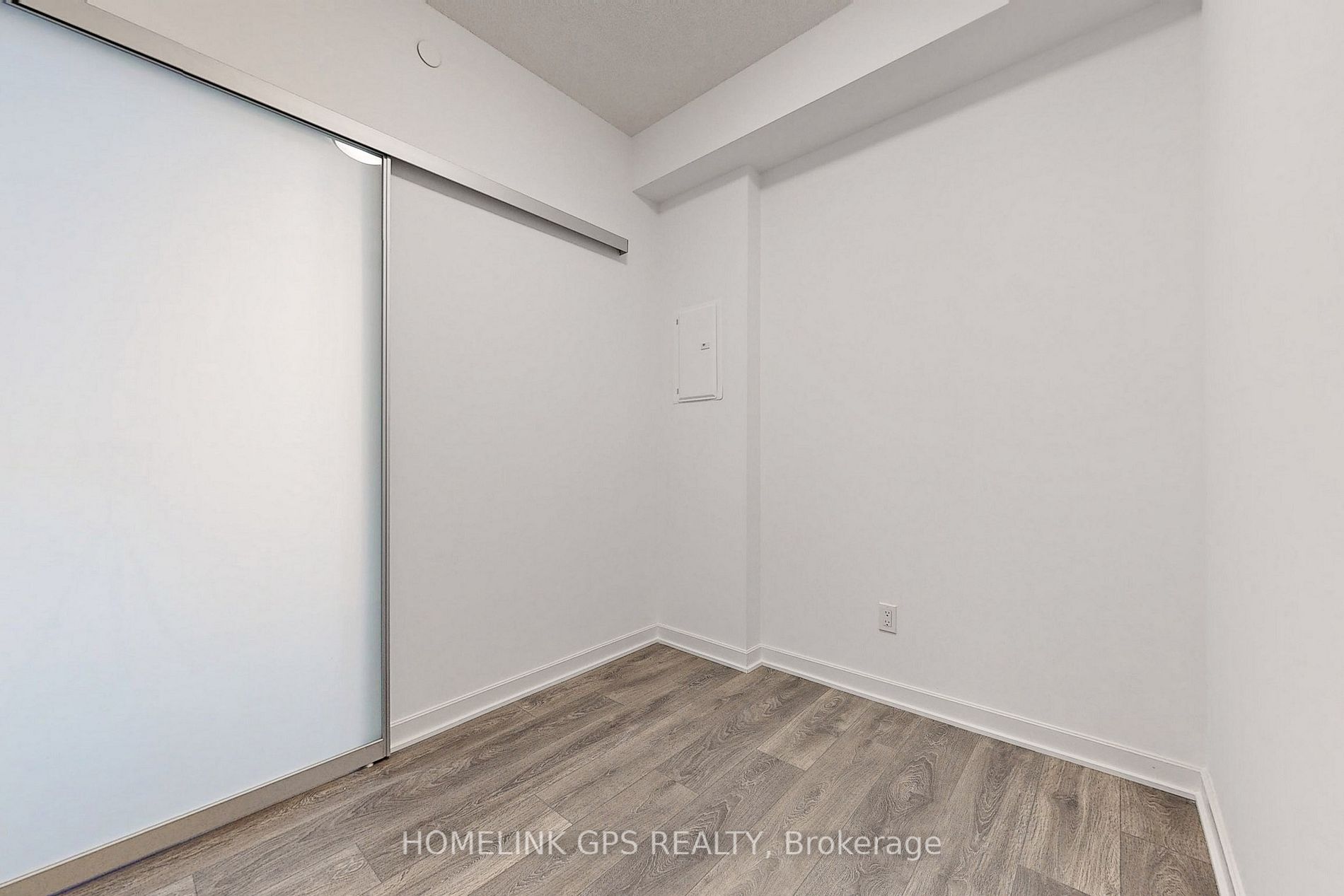 38 Forest Manor Rd, #1106