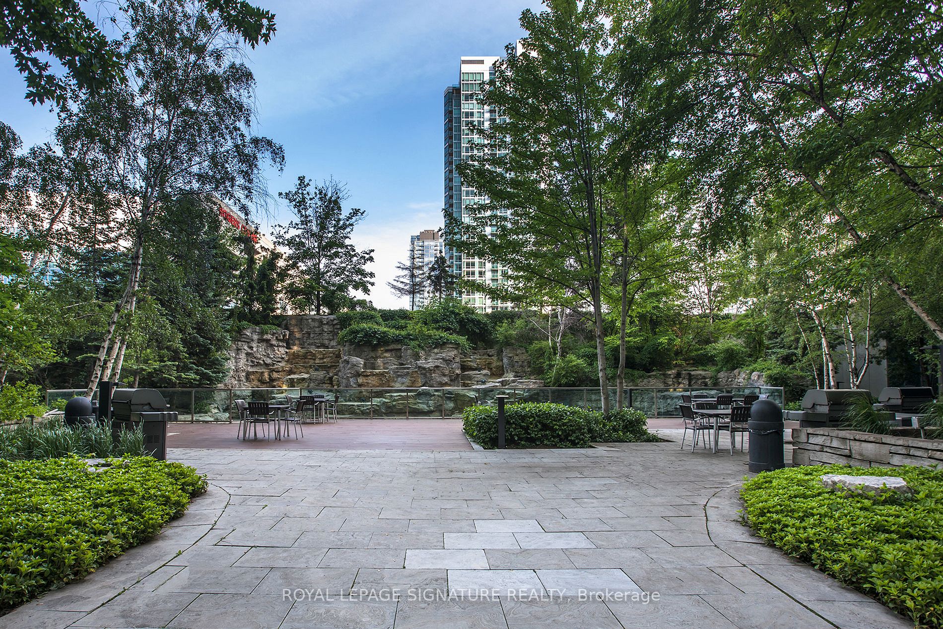 361 Front St W, #328