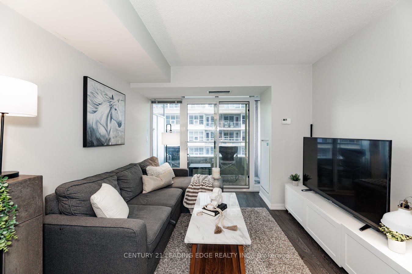 65 East Liberty St, #418