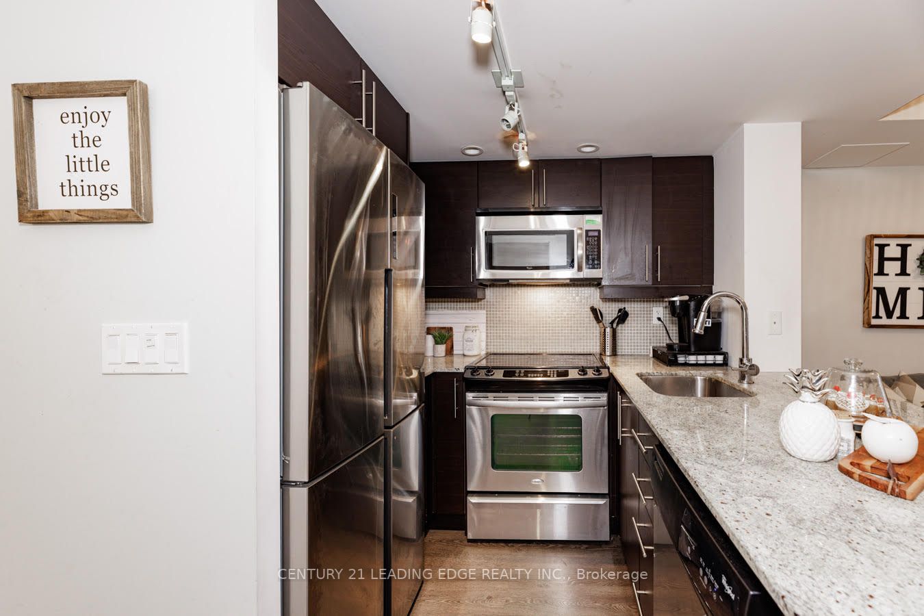 65 East Liberty St, #418