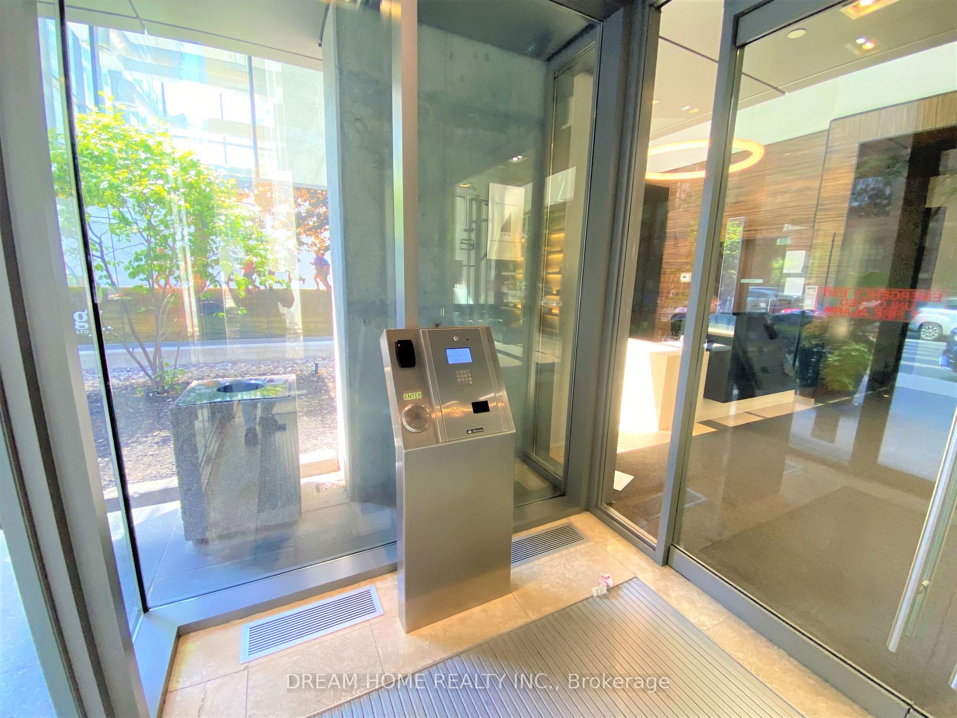 38 Grenville St, #3806