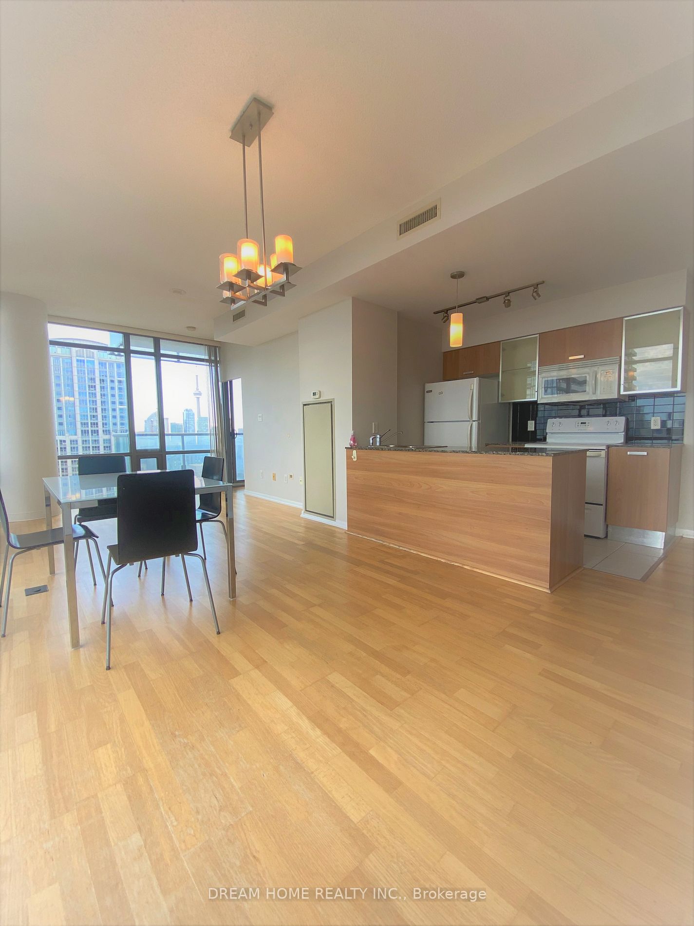 38 Grenville St, #3806