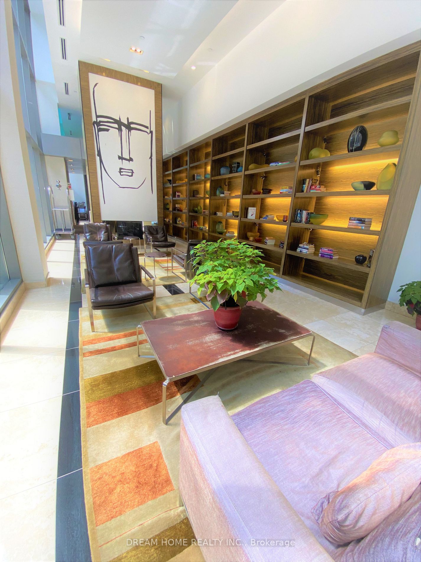 38 Grenville St, #3806