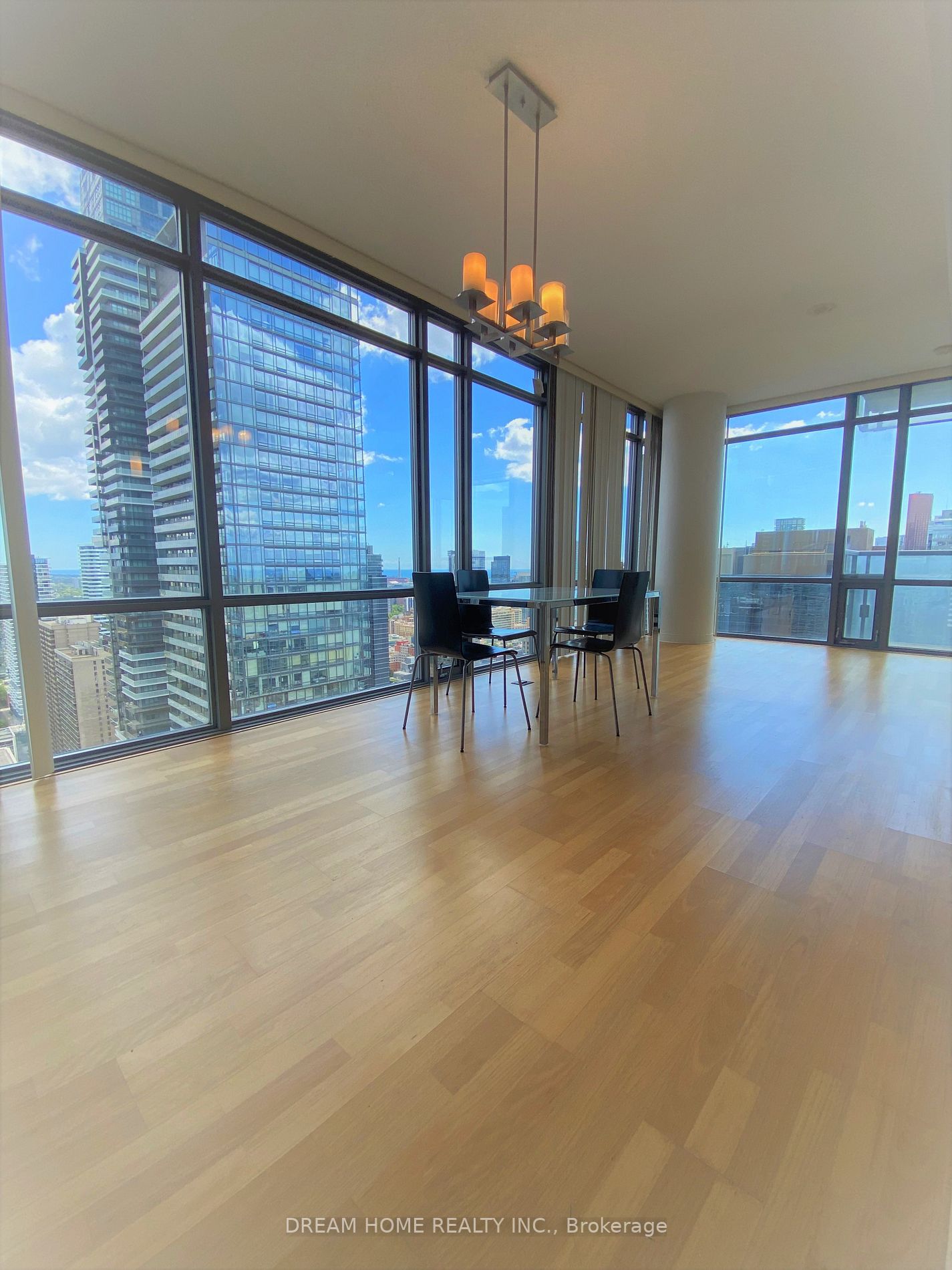 38 Grenville St, #3806