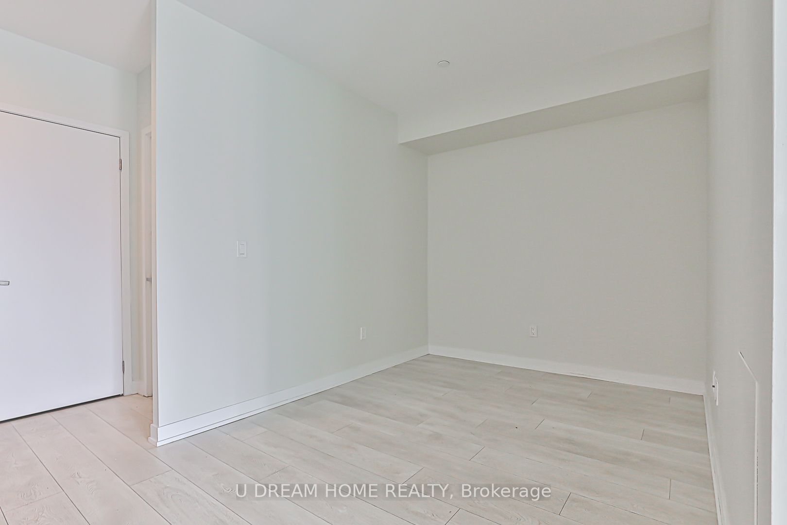31 Tippett Rd, #636