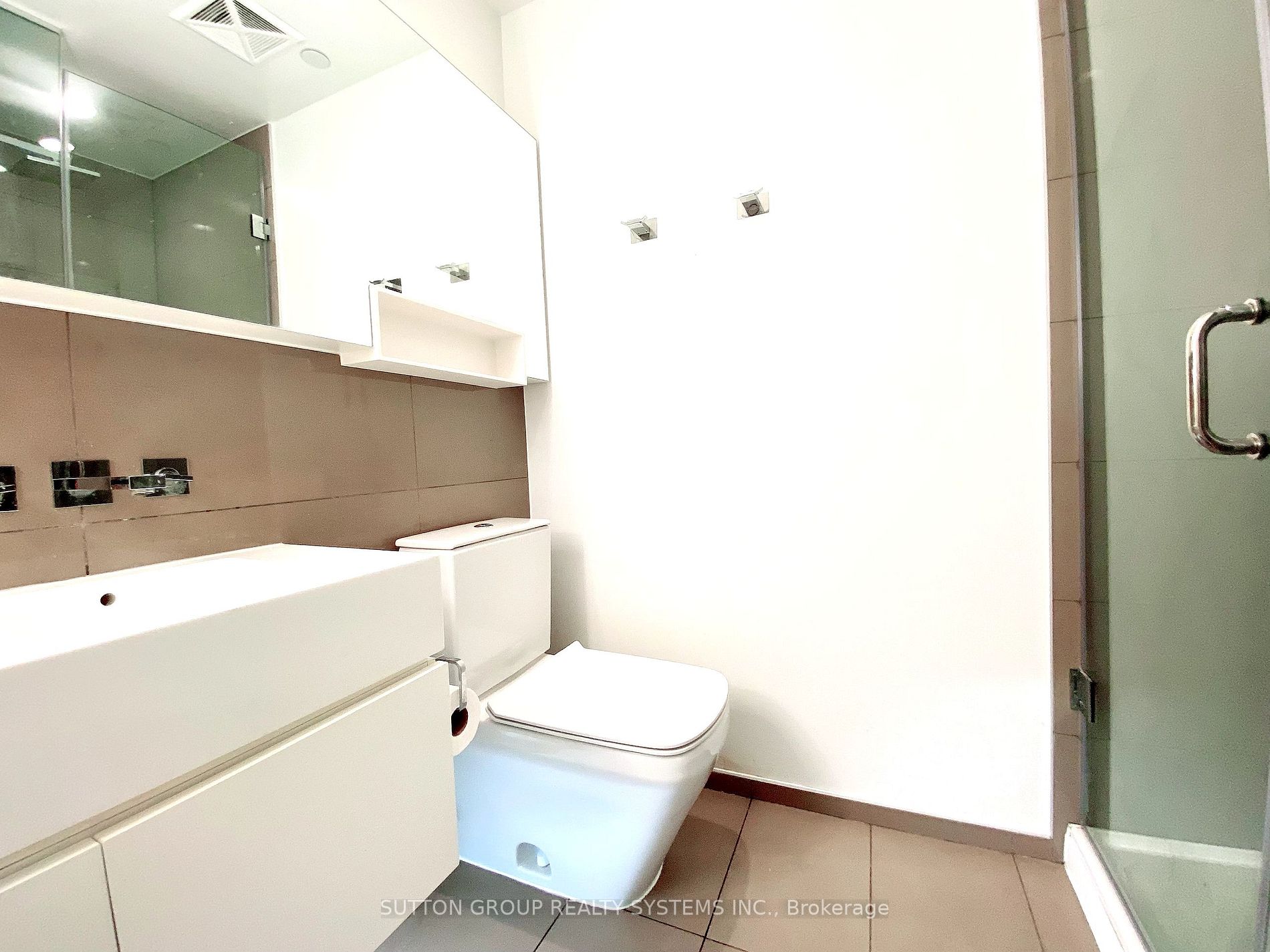 45 Charles St E, #306