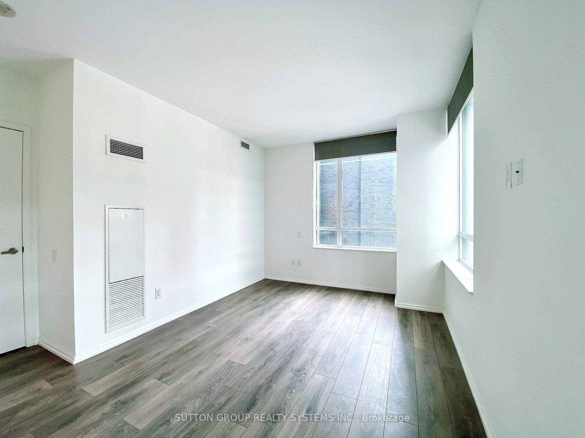45 Charles St E, #306