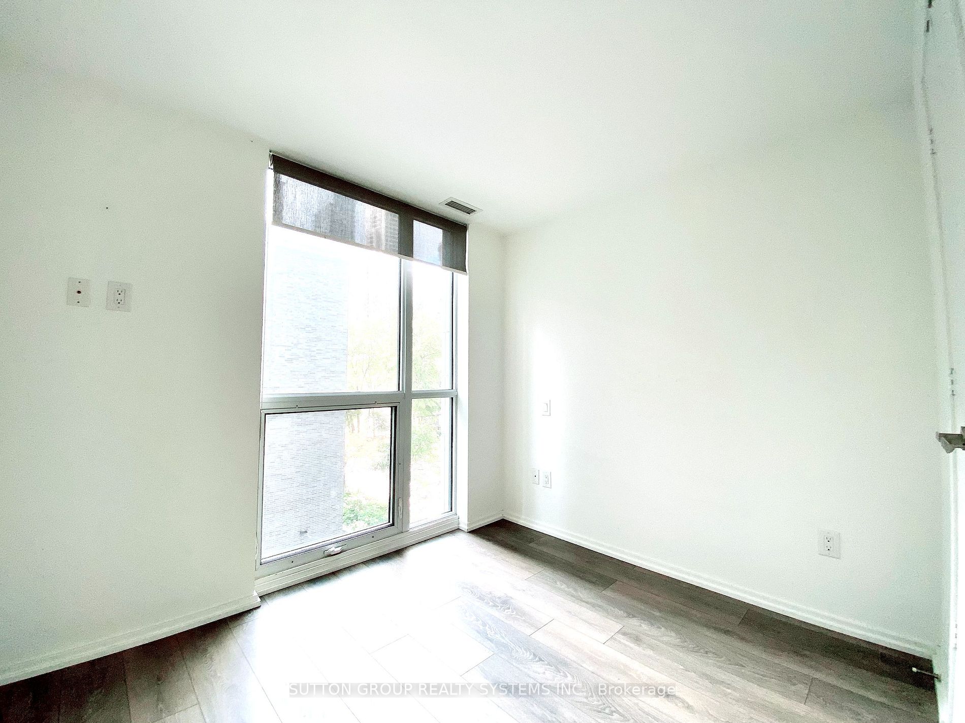 45 Charles St E, #306