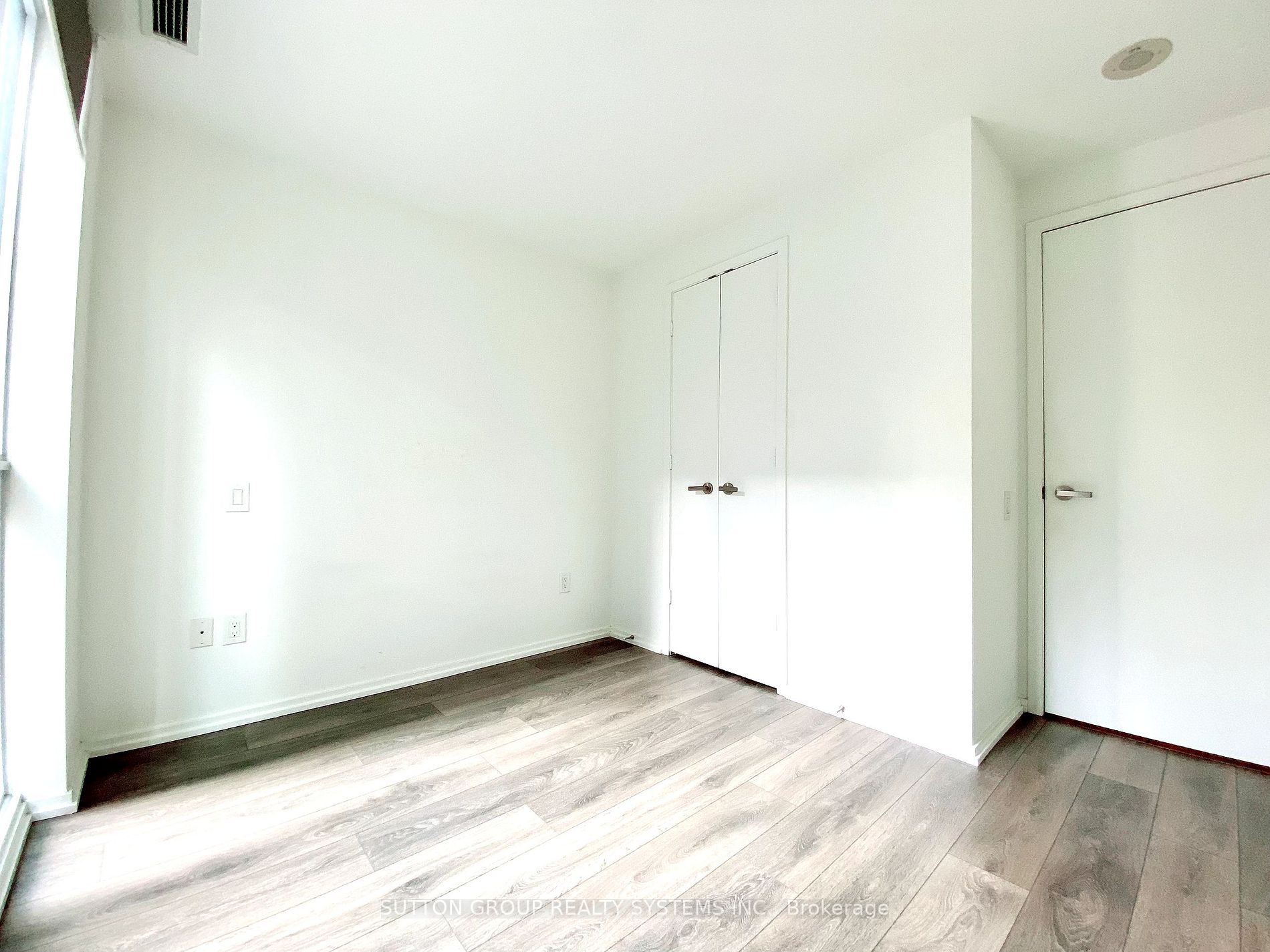 45 Charles St E, #306