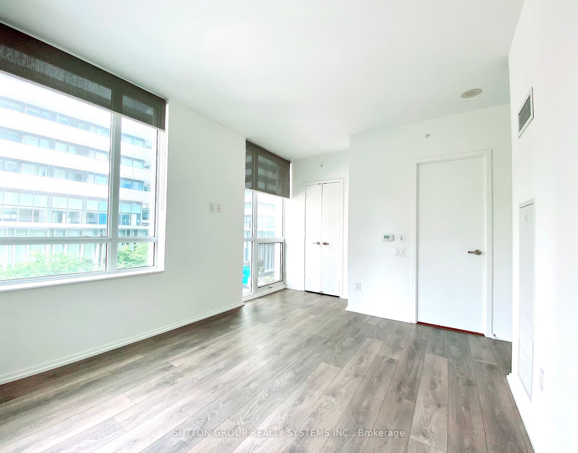 45 Charles St E, #306