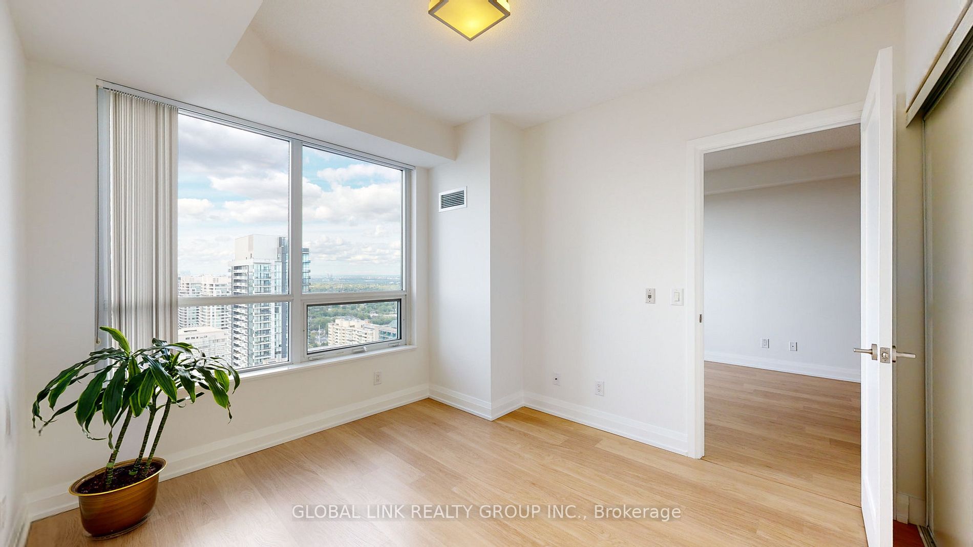 5 sheppard Avenue E, #3321