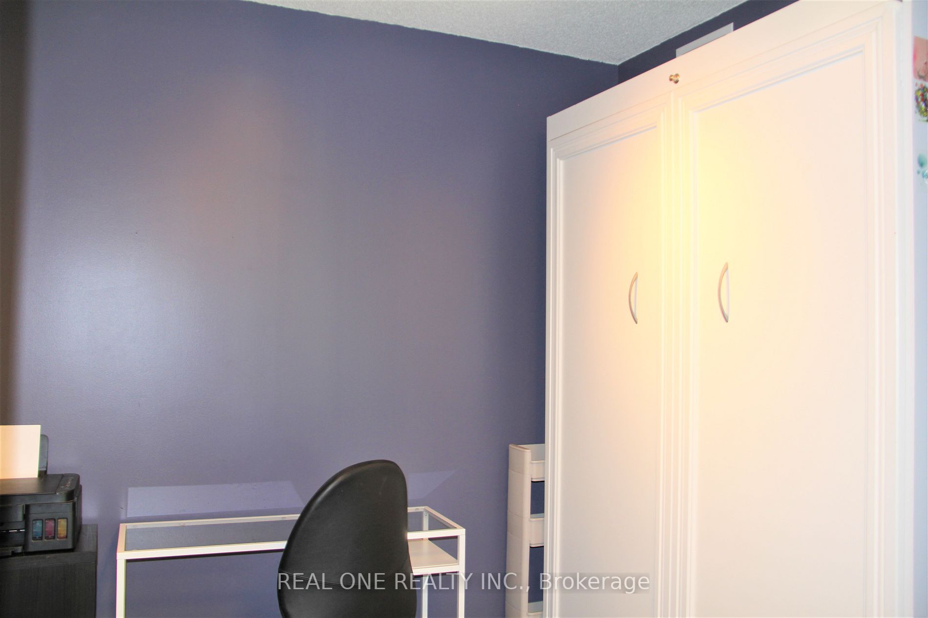 81 Navy Wharf Crt, #1212