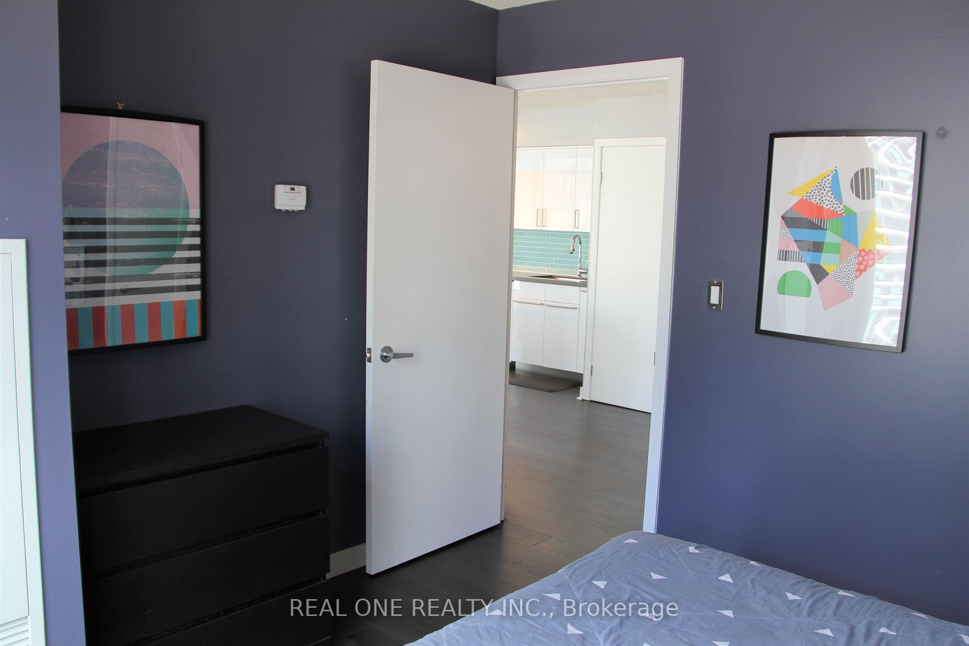 81 Navy Wharf Crt, #1212