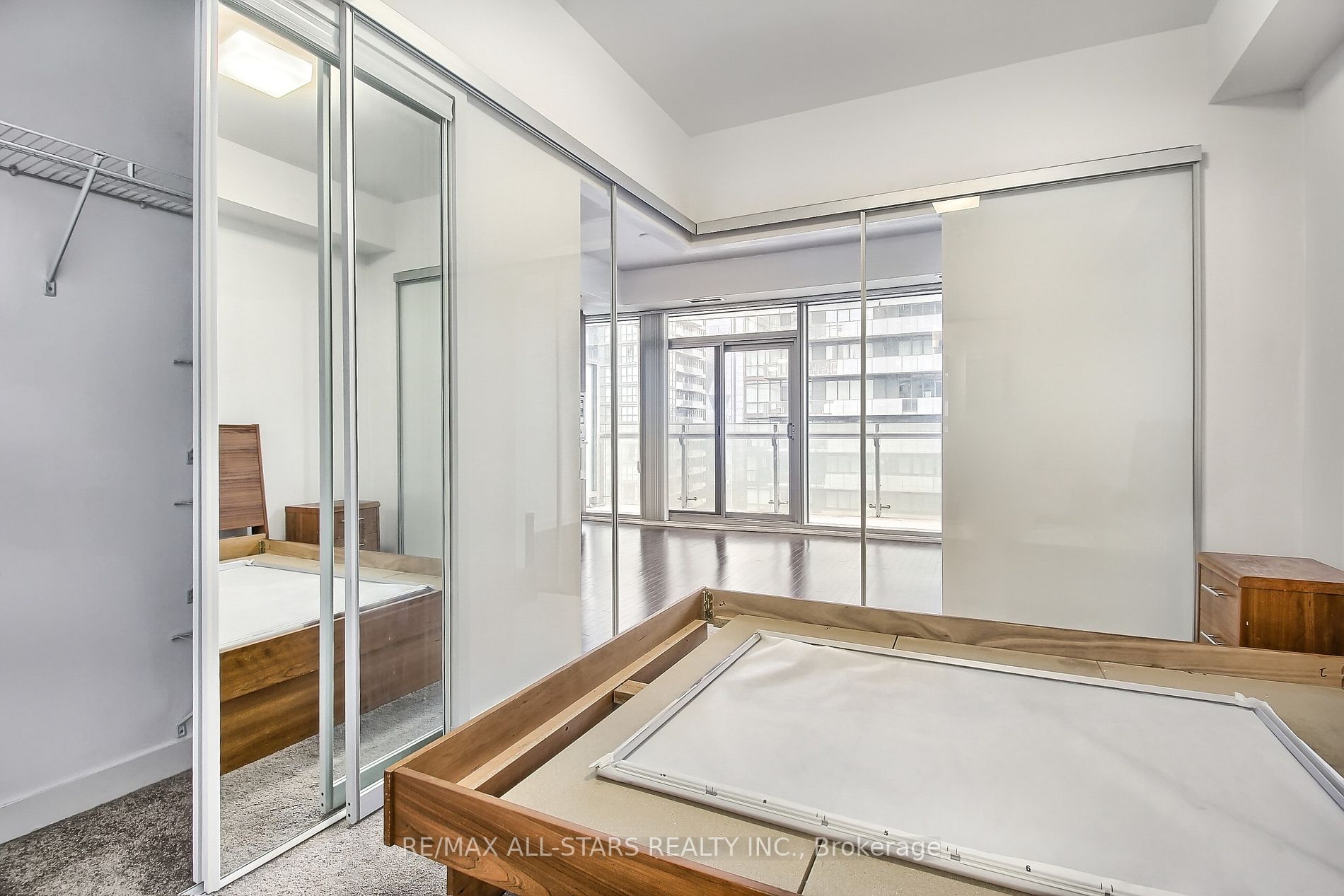 14 York St, #2712