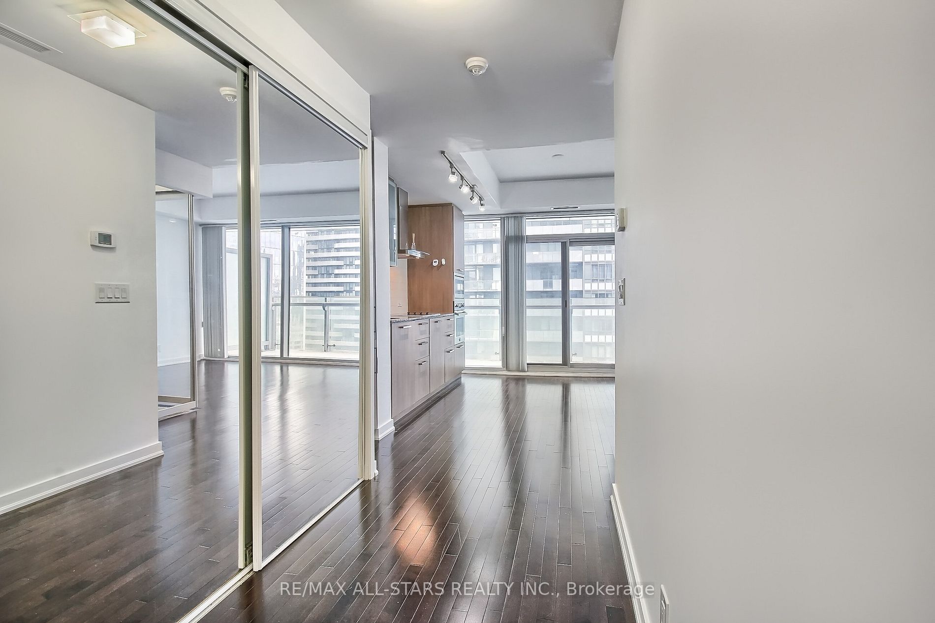 14 York St, #2712