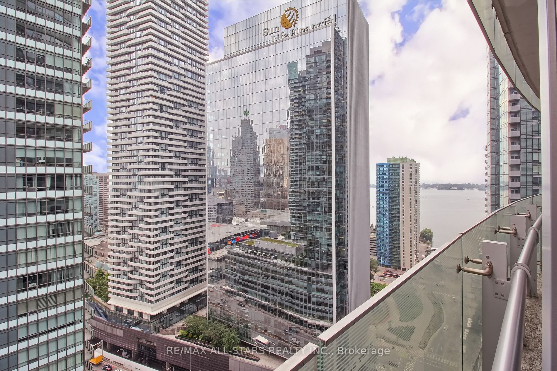 14 York St, #2712
