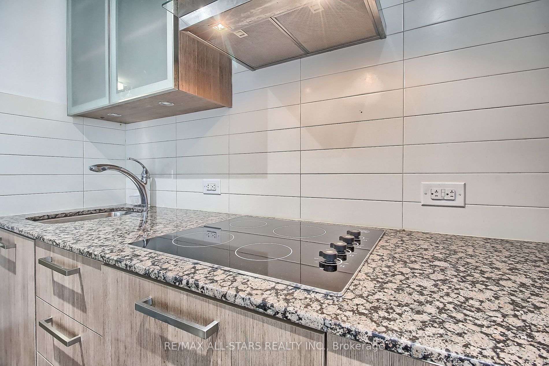 14 York St, #2712