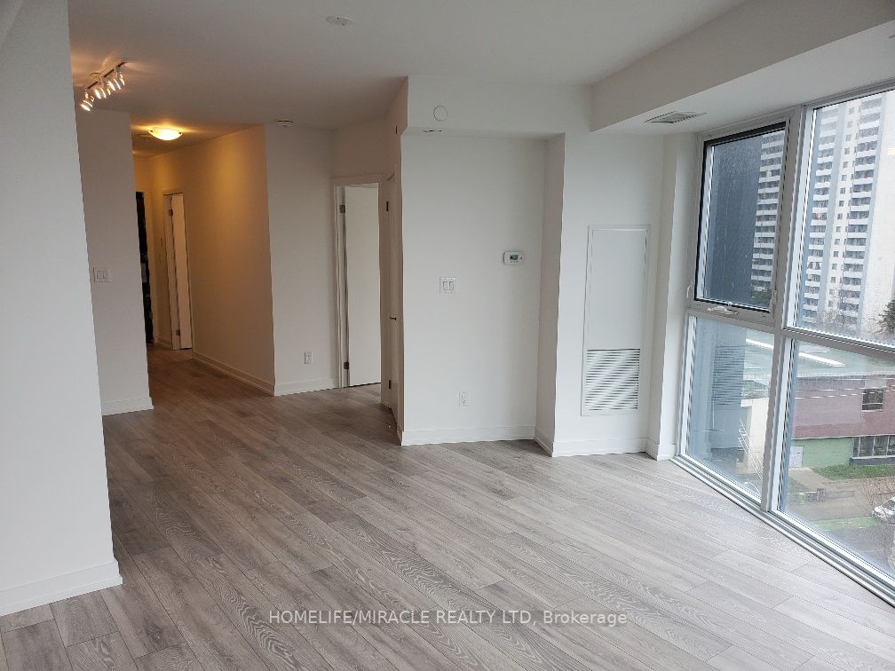 159 Wellesley St E, #604