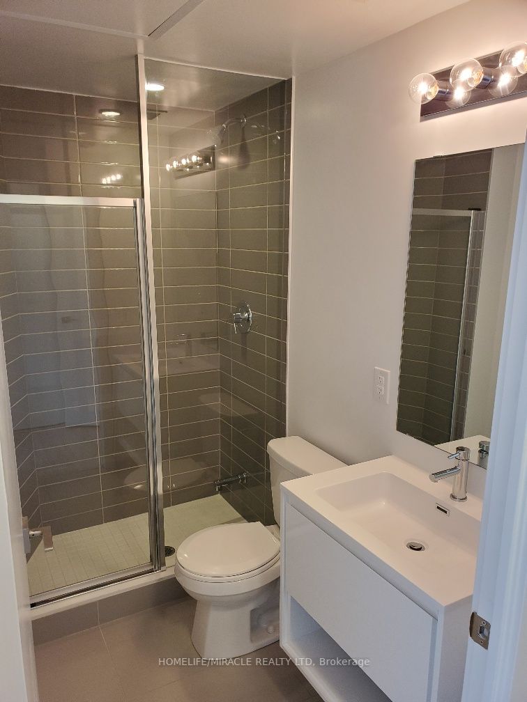 159 Wellesley St E, #604