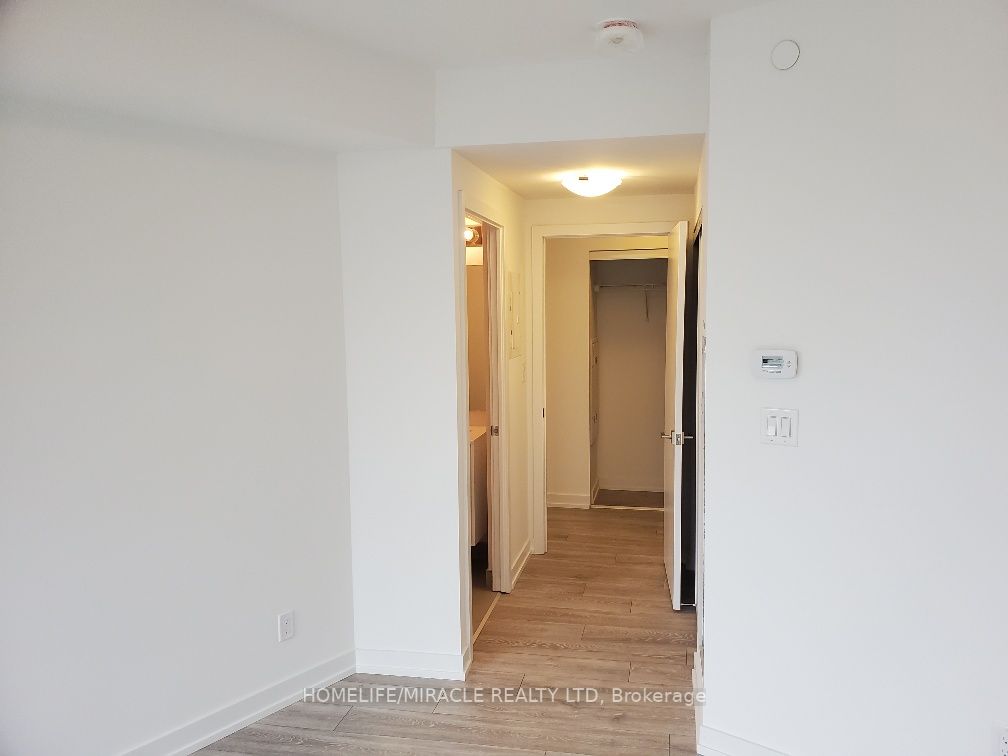 159 Wellesley St E, #604