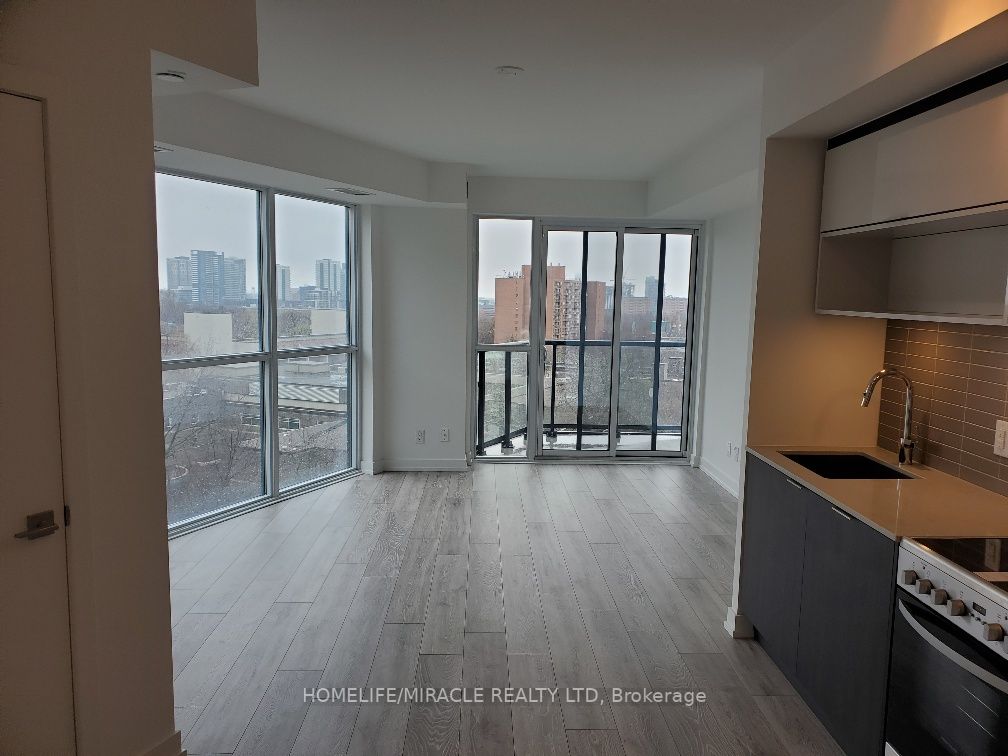 159 Wellesley St E, #604