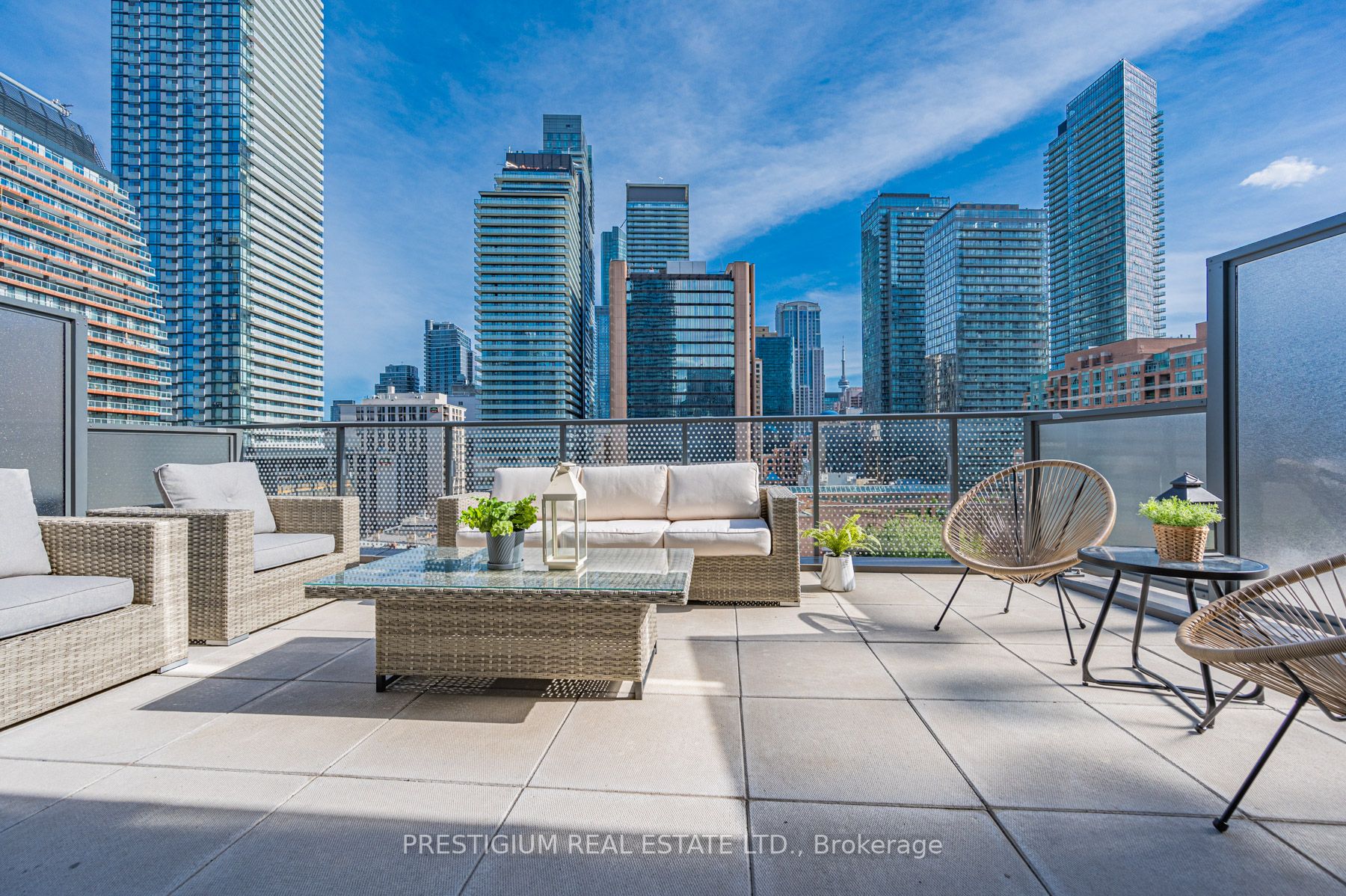 11 Wellesley St W, #605
