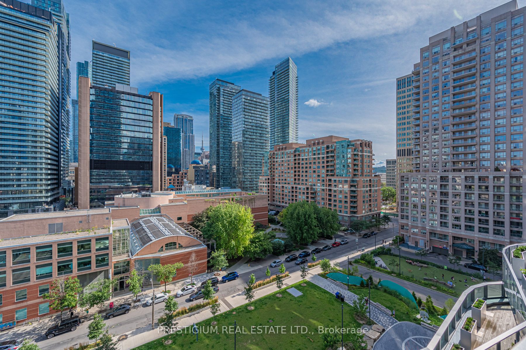 11 Wellesley St W, #605