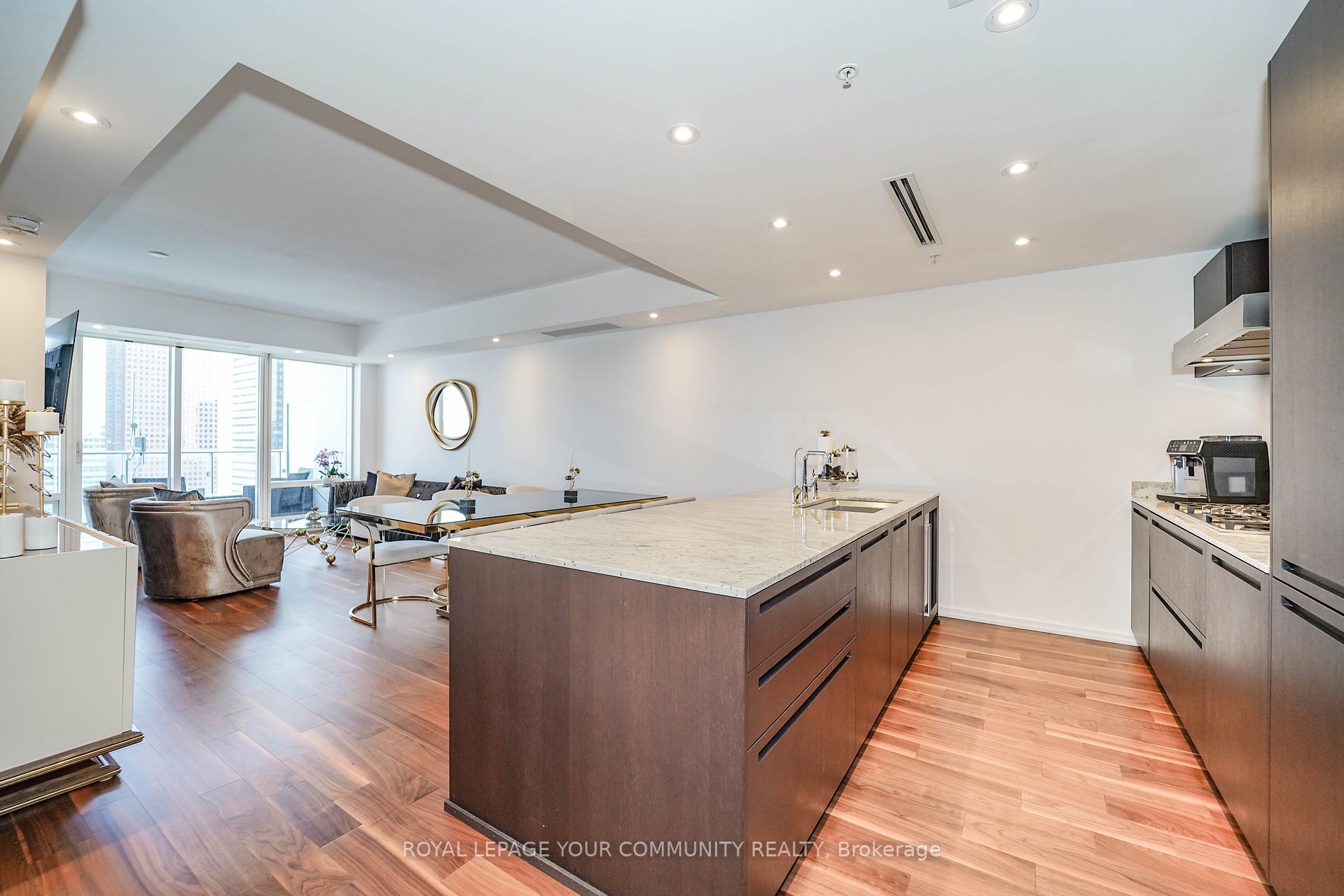 180 University Ave, #4607