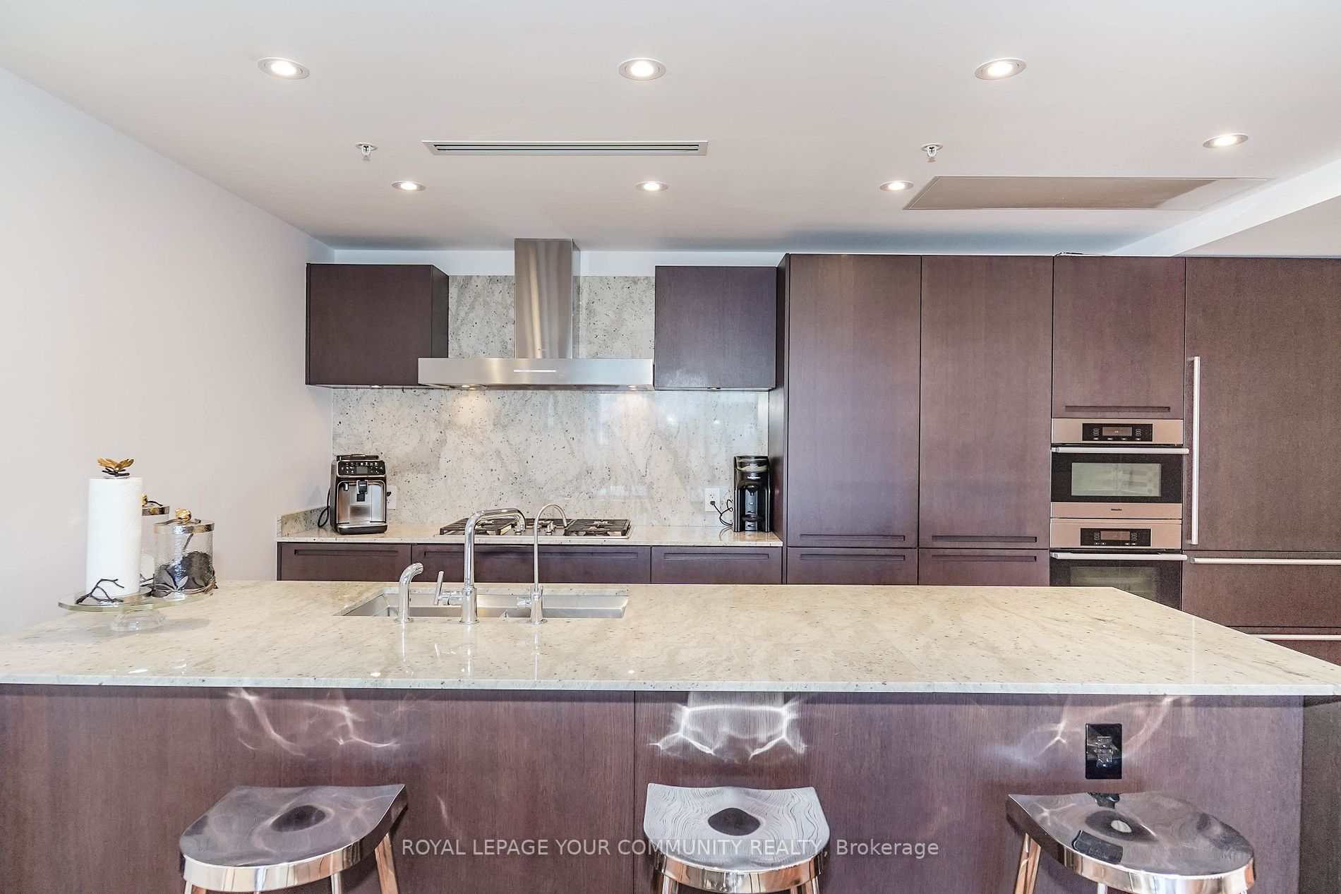 180 University Ave, #4607