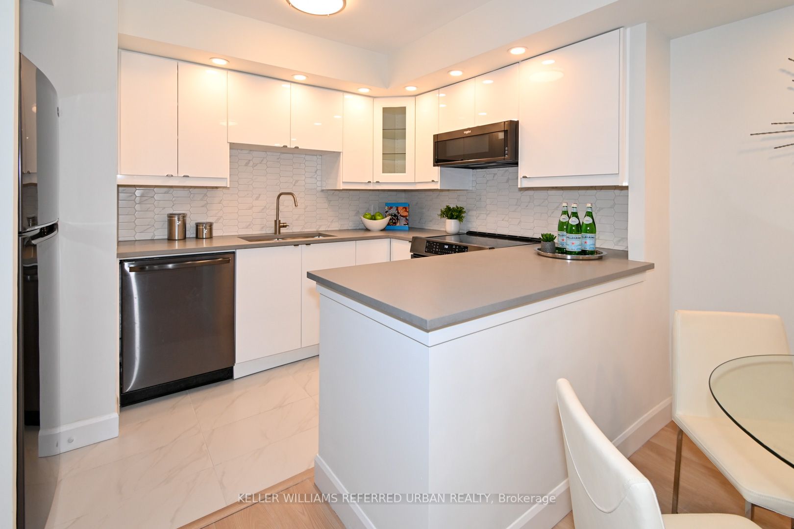 25 The Esplanade, #2911