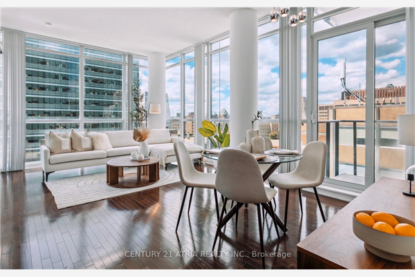 770 Bay St, Toronto
