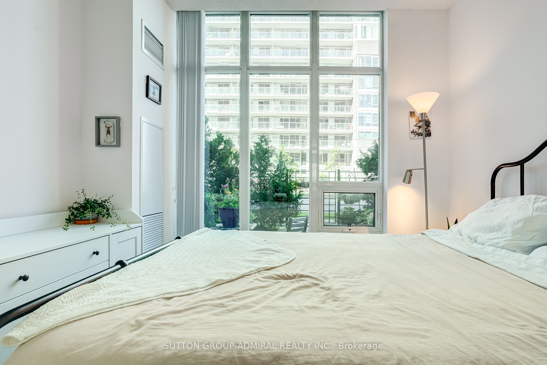 525 Wilson Ave, #131