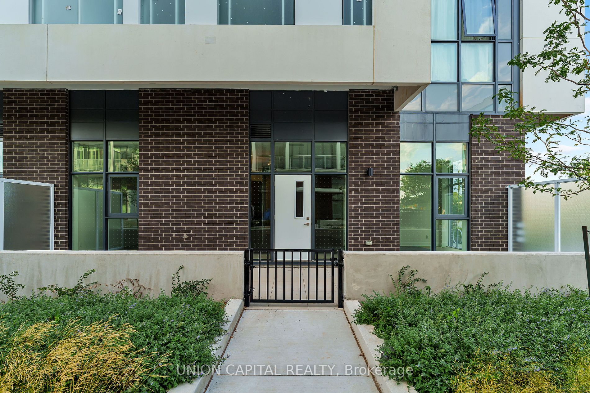 188 Fairview Mall Drive #101
