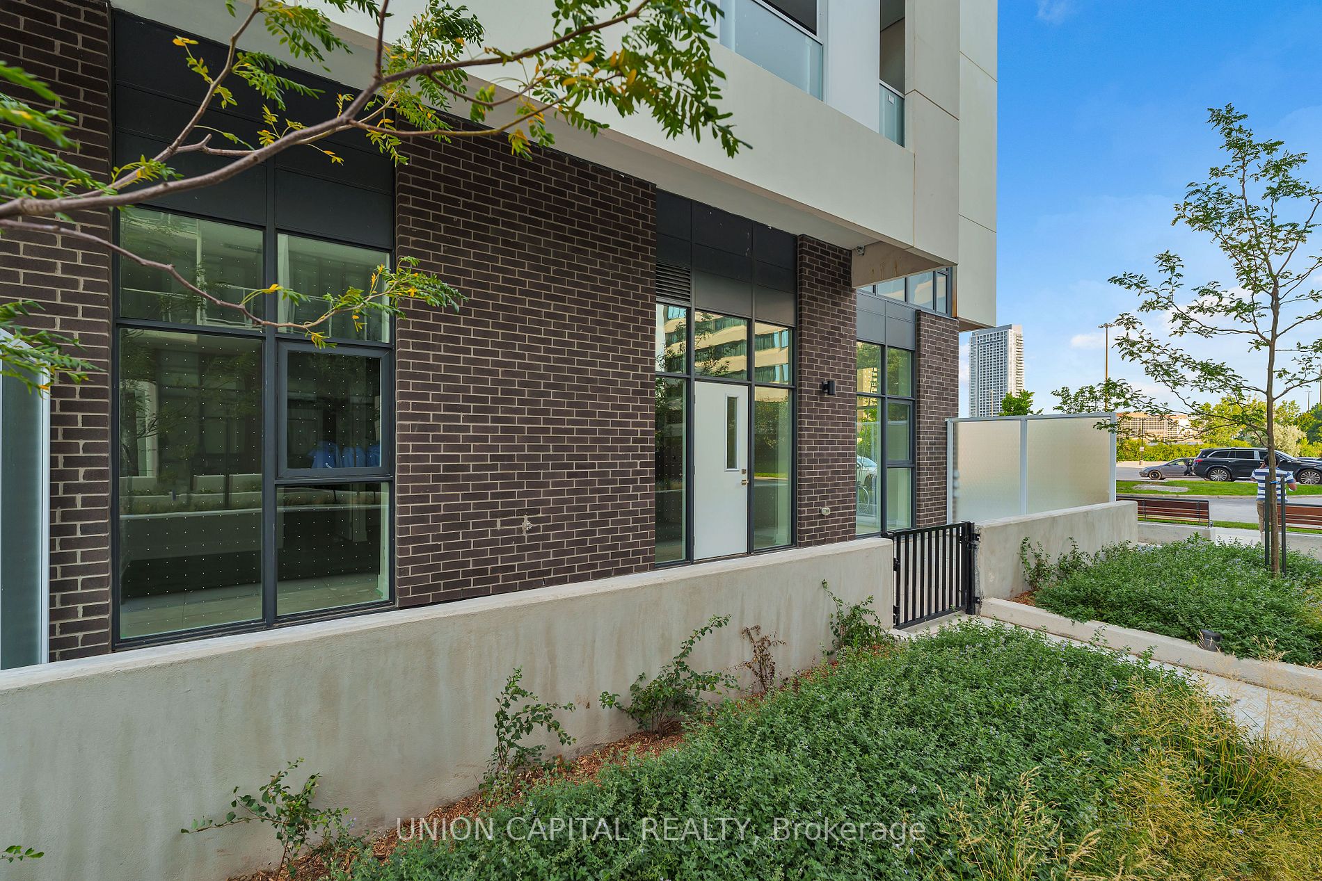 188 Fairview Mall Drive #101