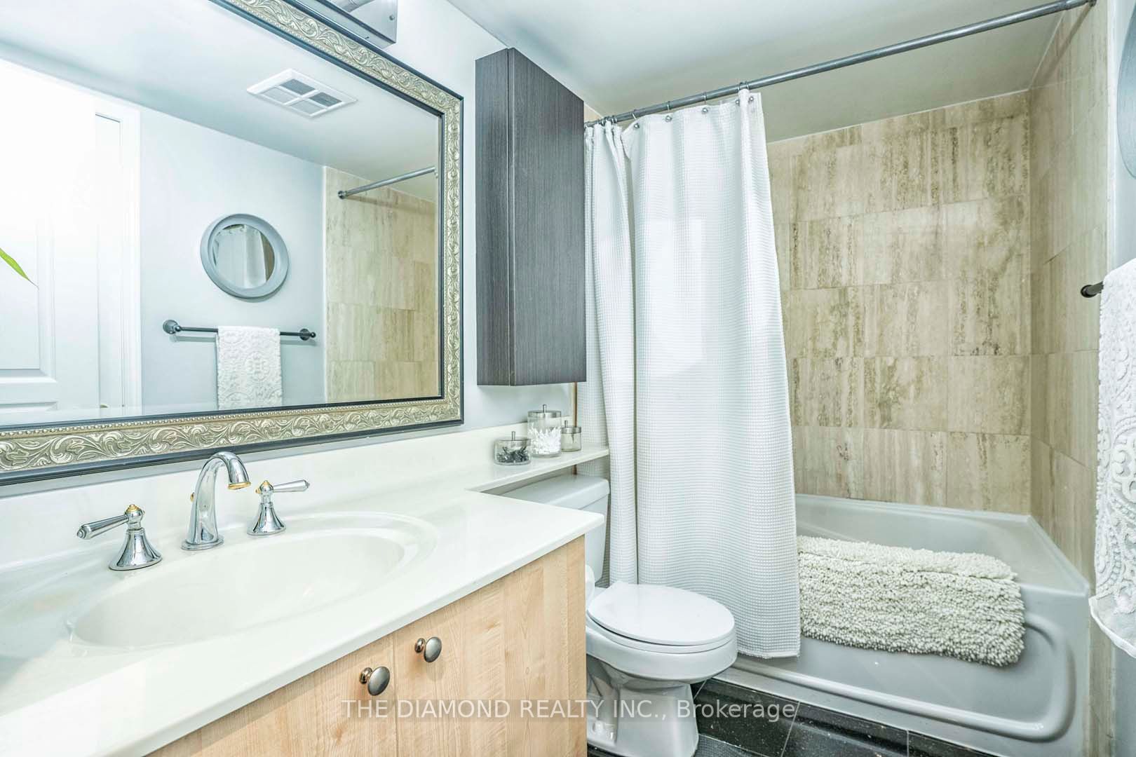 51 Harrison Garden Blvd, #401