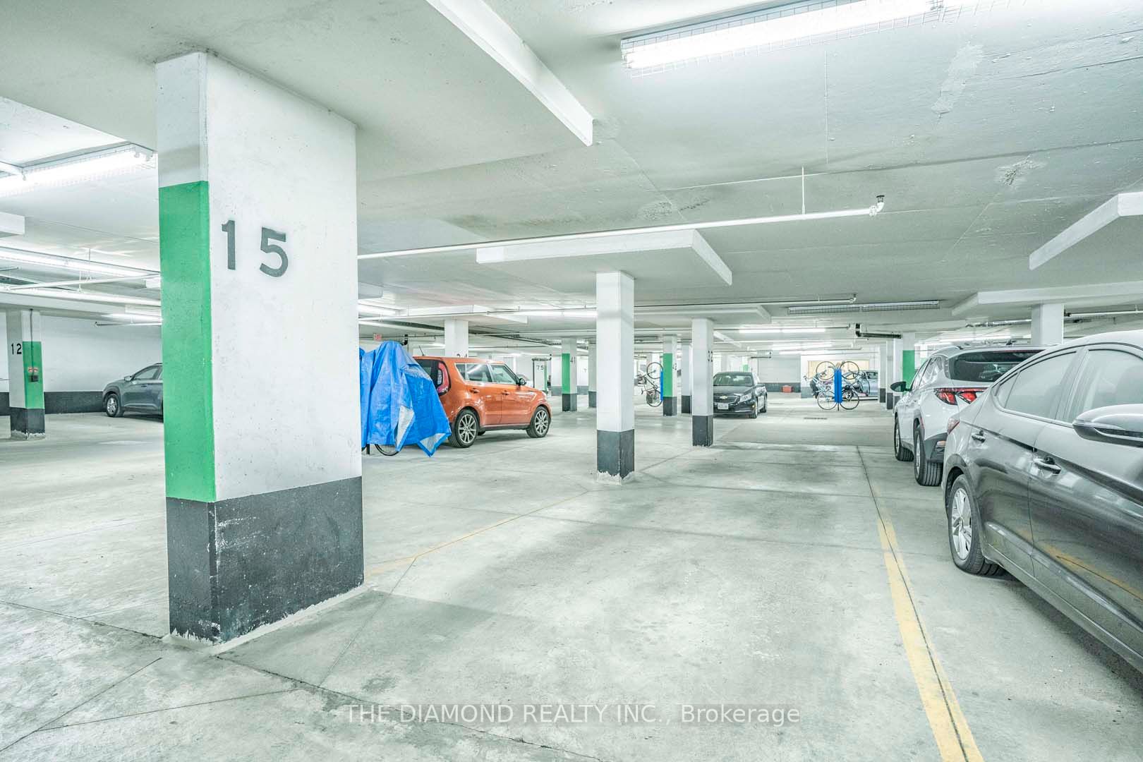 51 Harrison Garden Blvd, #401